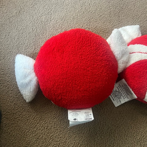 Red and White Candy Swirl Pillows - Picture 3 of 3